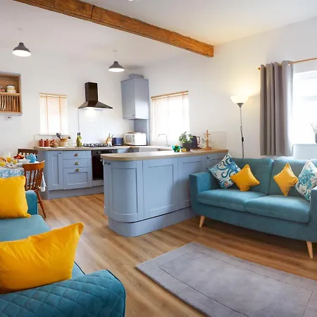 Pass The Keys Amazing 2 Bedroom In The Seaside Town Holiday home