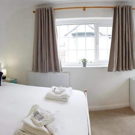 Pass The Keys Amazing 2 Bedroom In The Seaside Town Holiday home